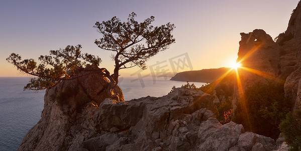 上海夕阳摄影照片_落日落山