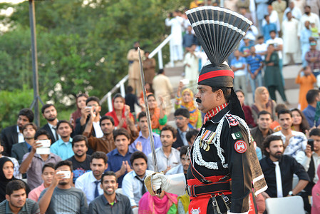 巴基斯坦摄影照片_嘎巴基斯坦守卫边境仪式.