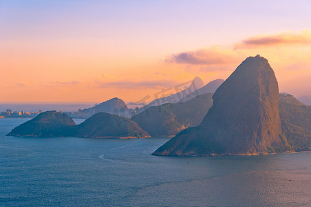 夕阳红摄影照片_舒格洛夫山和夕阳红