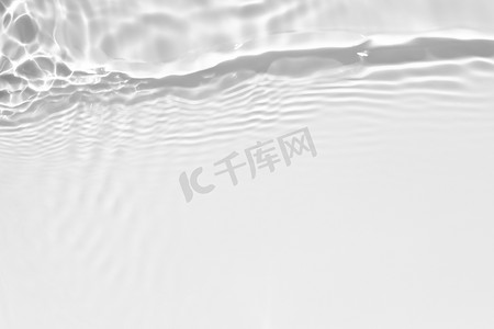 潮流背景摄影照片_透明透明透明清澈的水面纹理 
