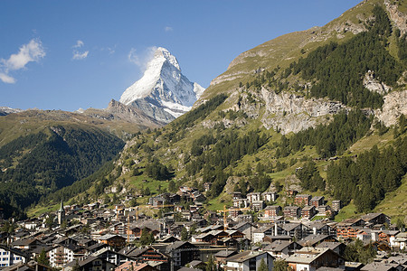 瑞士风光摄影照片_马特霍恩附近的瑞士小镇