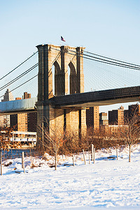 布鲁克林大桥和雪地公园