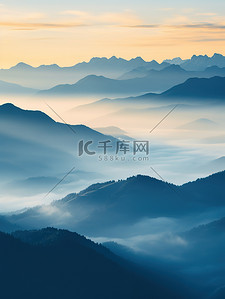 阳光背景图片_雄伟的山脉笼罩在薄雾中7设计图