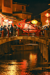 热闹过年摄影照片_中国传统过年春节热闹灯会摄影配图9