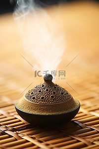 圆形桌子背景图片_桌子上一个小圆形香炉的照片