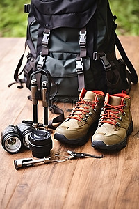 靴子背景图片_徒步装备 徒步鞋和靴子 双筒望远镜 背包和鞋子 户外背包 双筒望远镜