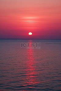 伊利红枣风味酸乳背景图片_来自萨斯喀彻温省伊利的海上日落