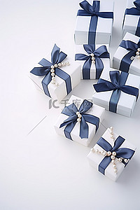 蓝色精灵背景图片_用于蓝色和白色礼物的精灵切割蝴蝶结套装