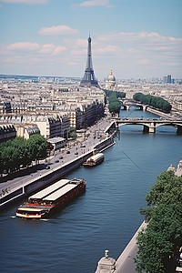 巴黎天际线与埃菲尔铁塔俯瞰塞纳河