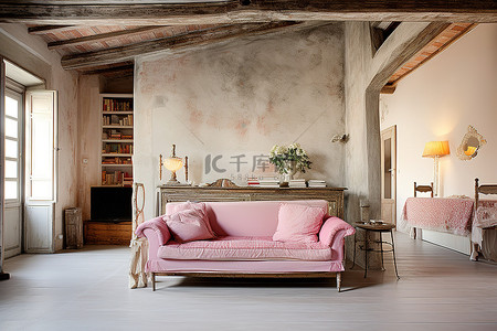 非常的漂亮背景图片_一个非常漂亮的客厅，装饰着白色的木地板和横梁
