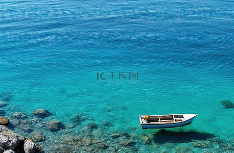 运输背景图片_厄尔巴岛海洋中的小船