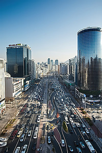 都江堰视频背景图片_首尔最繁忙的十字路口两边都停满了汽车