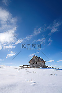 雪地背景图片_蓝天
