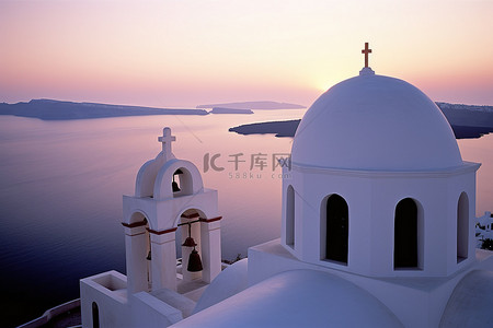 欧洲希腊背景图片_希腊圣托里尼伊亚教堂日落
