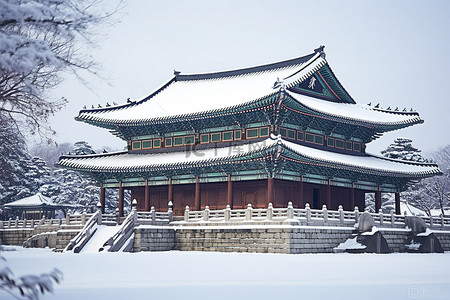 雪中​​的韩国建筑