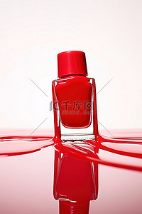 狐狸指甲背景图片_一瓶指甲油，上面有红色指甲油