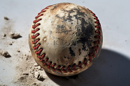 棒球团建背景图片_一个旧的犹他州棒球，带有旧的红色缝线