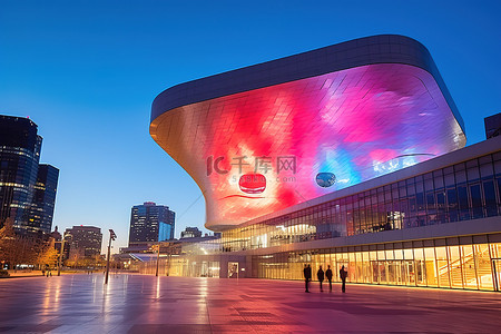 市中心 imax 剧院夜景