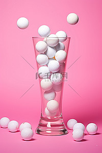 漂浮白色花背景图片_漂浮在玻璃花瓶中的白色高尔夫球