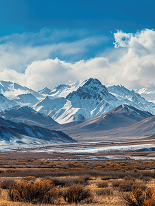 雪山湖面摄影照片_西藏的雪山和天空