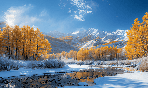 贡嘎雪山金色阳光美景