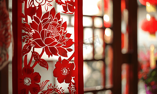 正月剪纸摄影照片_剪纸窗花传统文化