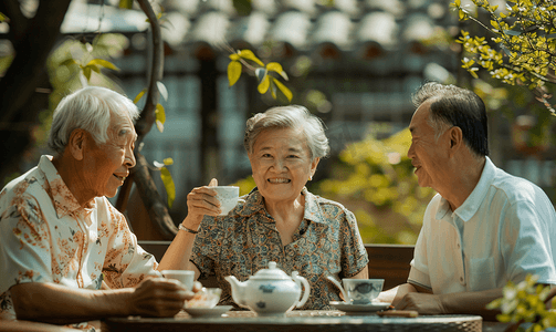 亚洲人中老年人喝茶聊天