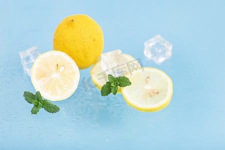 夏日冰爽素材冰块柠檬图片