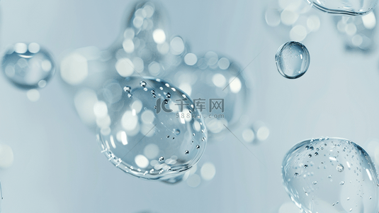 闪烁着气泡的透明的水背景
