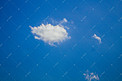 简洁天空白云摄影图