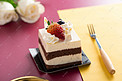 摄影图草莓奶油夹心蛋糕 