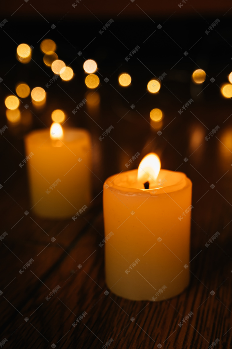 祈福祈愿蜡烛摄影图
