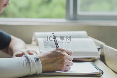 笔记同学摄影图