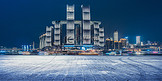 重庆摩天大楼城市地面夜晚城市地面摩天大楼城市建筑摄影图配图