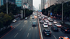 武汉城市街道车流交通摄影图