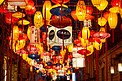 元宵节南京老门东景区悬挂的花灯摄影图配图