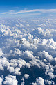 飞机窗外小清新云层自然风景摄影图配图