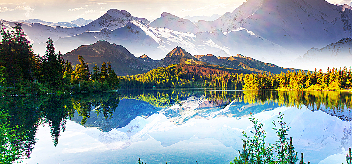 湖泊雪山背景