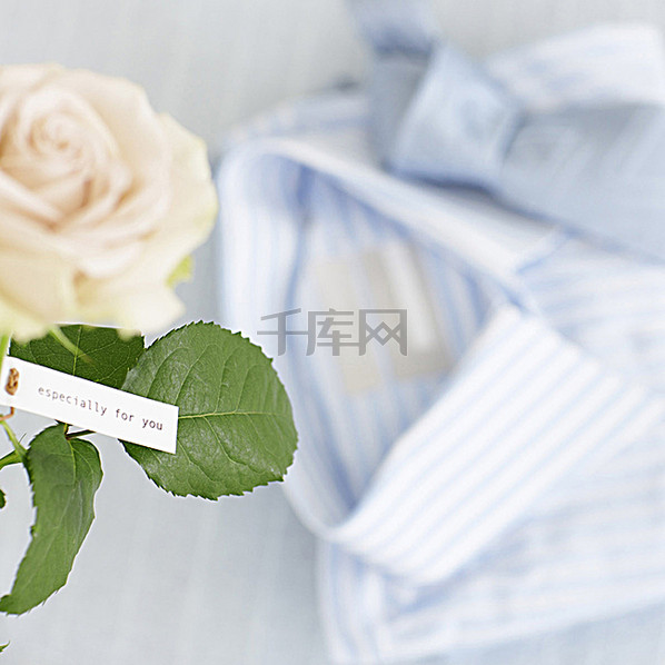 白色服装浪漫淘宝主图背景元素背景图片免费下