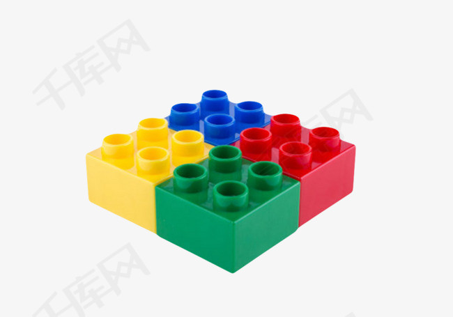 玩具组成正方形的塑料积木实物