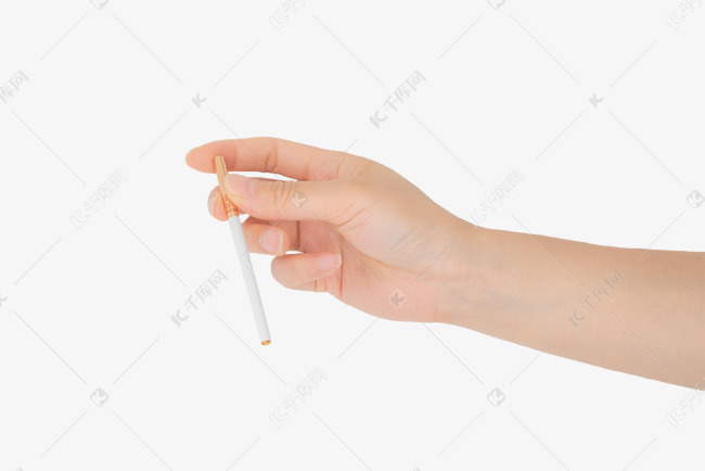 递烟的正确手势？给长辈领导递烟的正确手势？