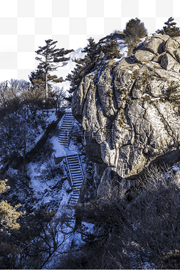 山峰连绵图片_高耸如云陡峭的山峰