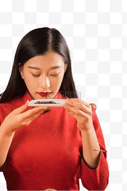 cs真人图片_闻茶叶香的女茶艺师真人