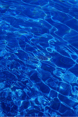 蓝色水面水波纹图片_蓝色水面水波纹水纹理