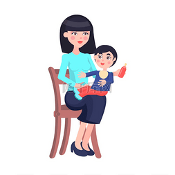 婴儿的喂养图片_年轻的黑发母亲坐在椅子上，在白
