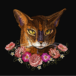 刺绣猫和玫瑰花。美丽的猫刺绣