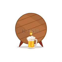 木啤酒杯图片_带水龙头和啤酒杯的木桶，顶部是
