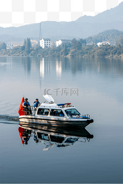 船图片_新安江渔政船巡游