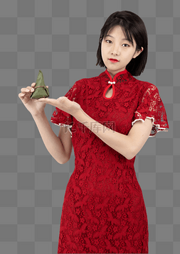 粽子拿图片_红色旗袍美女展示粽子