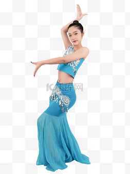 傣族舞女孩图片_傣族舞跳舞女孩人物